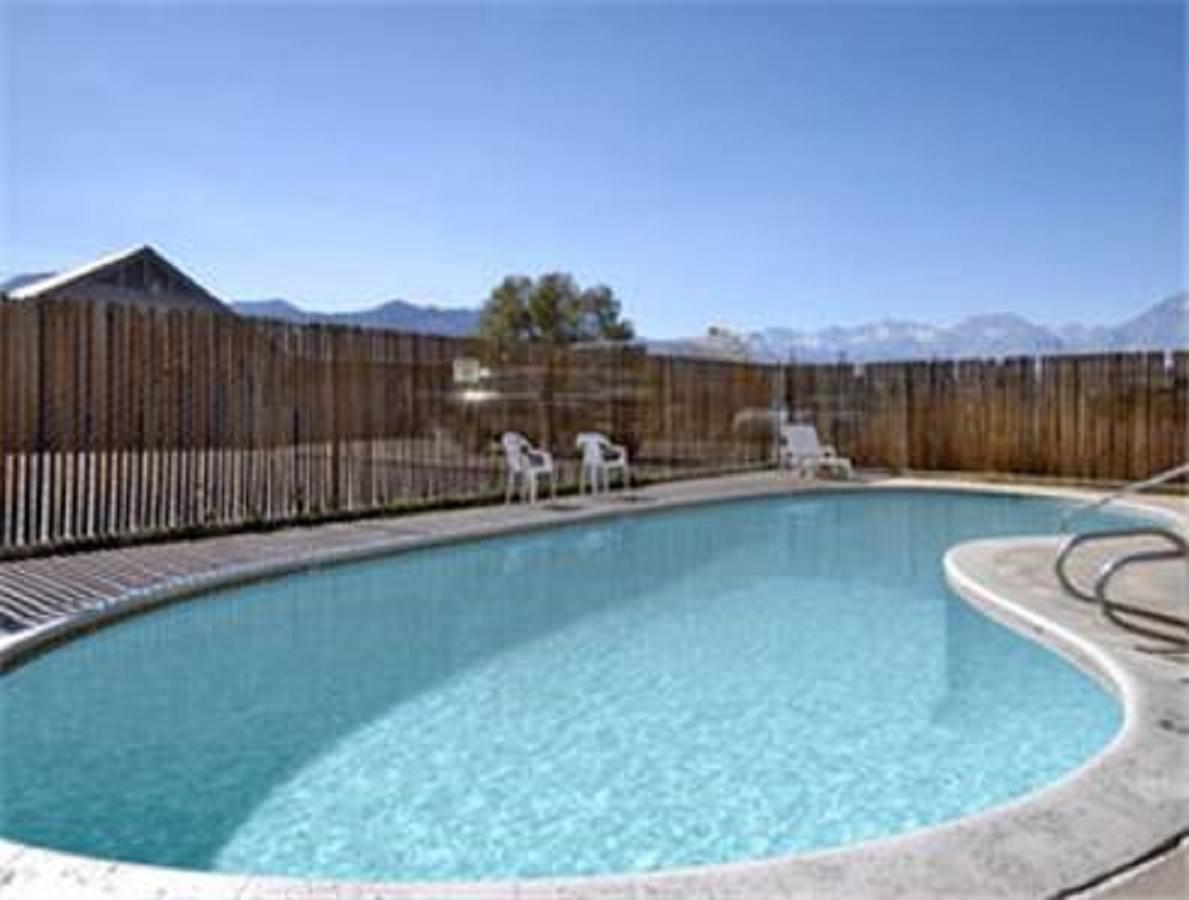 Super 8 By Wyndham Bishop Exterior foto