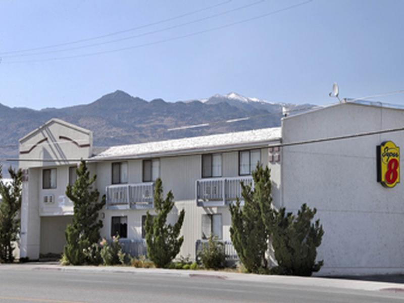 Super 8 By Wyndham Bishop Motel Exterior foto